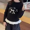 Roupas de Menina para Primavera e Outono Camiseta Bebê Estilosa Personalidade Infantil Tendência Estilo Coreano Renda Letras Laço Doce Camisa Base