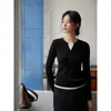 Elegante suéter de punto bicolor de dos piezas falsas para mujer, diseño de otoño e invierno, top ajustado de manga larga