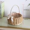 Cesta de Mimbre Portátil con Flores de Perla Cesta de Almacenamiento Boda Dama de Honor Niña de las Flores Accesorios Florales Pequeña Cesta de Frutas Arreglo Floral para Eventos Sesión de Fotos