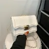 Bolso cuadrado pequeño popular con patrón de cadena para mujer, bolso de mujer, nuevo de moda otoño 2023, bolso bandolera simple con cadena
