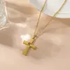Colar Cruz de Aço Inoxidável Europeu e Americano Mais Vendido Cruzada Amor Vazado Não Desbota Personalizado Hip-Hop Joias Joias