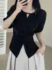 Camiseta Kink Negra para Mujer 2025 Verano Nuevo Diseño con Sentido Nicho Delgado Elegante de Manga Corta Todo Fósforo Top de Satén