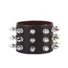 Pulseira de Couro Marrom com Tachas Prateadas Estilo Punk Rock Design Ajustável para Homens e Mulheres Pulseira Estilosa e Durável Perfeita para Uso Casual ou como um Acessório de Destaque