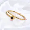 Pulseira de Unha em Aço Titânio Feminina de Alta Qualidade Preta com Números Romanos Resistente à Cor Retro Personalidade Nicho Pulseira de Aço Titânio