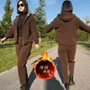 Traje de Otoño e Invierno para Madre con Forro Polar Engrosado Estilo Harlan para Personas de Mediana Edad y Mayores Chaqueta Cálida con Capucha Pantalones Sueltos Conjunto de Dos Piezas