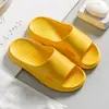 Pantuflas de baño para mujer, Zapatos de verano, Pantuflas para pareja para interiores, Sandalias ligeras para baño de suela gruesa para hombre para el hogar