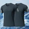 Camiseta Masculina de Seda Gelada de Manga Curta para o Verão Camiseta Solta de Manga Meia-Manga com Gola Redonda Tamanho Plus Size Simples Versátil Secagem Rápida Top Tendência
