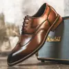Zapatos de cuero para hombre estilo retro transfronterizos, nuevos zapatos derby casual de negocios formales de otoño, zapatos de hombre con suela blanda antideslizantes para novio
