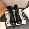 Botas Martin de sola grossa femininas 2026 novo estilo estilo britânico para aumentar a altura de pessoas baixas zíper traseiro botas que emagrecem botas de salto alto para tornozelo