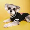 Moletom de Moda para Pets Outono/Inverno 2022 Estilo Campus Roupas para Cachorro Raças Pequenas a Médias Moletom Quente com Forro de Lã Atacado