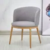 Conjunto de Mesa de Jantar e Cadeiras Imitação de Madeira Maciça Nórdica, Mesa Redonda Criativa Minimalista Moderna para Apartamento Pequeno, Cadeiras para Loja de Chá