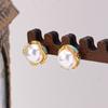 Nuevos pendientes de estilo chino nacional de la época medieval para mujer, pendientes retro de alta gama con nicho de perlas, pendientes estilo corte de flores esmaltadas.