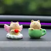Enfeite de Carro Anjo Gatinho Desenho Animado Criativo Gato Siamês Fofo Estatueta de Resina Decoração de Painel de Carro Presente