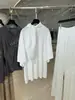 Recomendação PrincipalColeção Nova Primavera/Verão 26 da Yuran: Lenço de Seda Cortado na Diagonal, Top de Tencel Efeito Líquido, Conjunto de Calça e Top Air