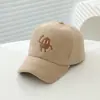 Chapéus estilo coreano para outono e inverno no atacado, bonés de beisebol infantis versáteis de cor sólida, chapéus de batata de pelúcia com desenhos para comércio exterior