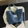 Bolso de Hombro de Mezclilla Lavada para Mujer con Letra Gran Capacidad Bolso de Mano para Viajar Bolso Casual para Estudiante