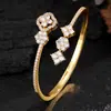 Pulseira Floral Estilo Europeu e Americano, Estilo Ins, Personalizada, Luxo Leve, Nicho, Alto Padrão, Requintada, Anel com Design Total em Zircônia, Joia de Mão para Mulheres