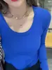 Camiseta de manga larga acanalada con cuello en U color rojo Ankela para mujer, top base elástico ajustado de color liso, versátil y de moda