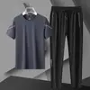 2302-B Conjunto Largo en Stock, Camiseta Deportiva de Secado Rápido para Hombre de Talla Grande con Mangas Cortas y Pantalones Cortos Deportivos Casuales