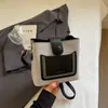 Bolsa Balde Casual Texturizada Nova de Inverno, Bolsa Feminina com Design de Nicho Fashion, Bolsa de Ombro Transversal Tendência 2026
