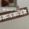 Pendientes Nicho Estilo Ins Coreano con un Ambiente Único, Pendientes de Botón de Hoja con Perla de Plata de Ley S925, de Alta Gama y Versátiles para Mujer