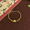 Pulsera ligera de lujo con esmalte dorado antiguo, exquisita pulsera de estilo artístico de alta gama, elegante y combinable con todo.