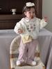 Roupas Infantis Outono e Inverno 2026 Novo Estilo Roupas de Bebê Aconchegantes e Quentes Roupas de Inverno Conjunto de Moletom de Lã para Meninas