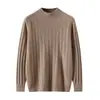 Coleção Outono/Inverno 2026 Bai Cai Rong: Suéter de cashmere puro, leve e de alta qualidade para homens, com gola alta e design tricotado
