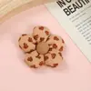 Padrão de amor flores decorativas acessórios para joias DIY broche para roupas feito à mão material acessórios para cabelo adorno de cabeça flores de algodão