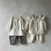 INS Primavera e Outono Conjunto de Roupa Tendência para Bebê Meninas Camisa de Manga Longa Xadrez com Gola de Renda e Calça