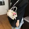Bolsa Balde Explosiva da Moda Feminina Nicho Nova Chegada 2025 Versátil Bolsa de Ombro Estilosa Bolsa Transversal Pregueada Super Popular Fashion