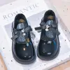 Outono 2026 Sapatos Pequenos de Couro com Tira em T para Meninas Brilhantes com Strass Vazados Sapatos de Princesa de Solado Único Estilo Britânico Sola Macia Sapatos de Performance para Crianças