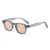 Nuevas Gafas de Sol 51048 Moda Marco Cuadrado Pequeño Bloqueo de Color Estilo Callejero Trendy Europeo y Americano Gafas de Sol Marco Redondo Tachonadas