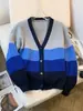 Otoño e Invierno Nuevo Estilo Bloques de Color Degradado Botones Pulóver Moda Versátil Longitud Media Cárdigan Suéter Chaqueta de Punto Corte Holgado