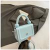 2025 Verano Nueva Moda Nicho Cadena Bolso Sobaco para Mujer Trendy Commuter Cierre de Candado de Mano Hombro Bandolera