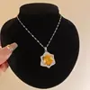 Rayos Dorados~Estilo Lujo Ligero Colgante Redondo Estrella Explosión Zirconia Cadena Clavícula Retro Exquisito Adorno de Collar de Alta Gama para Mujeres