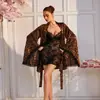 Conjunto de pijama de encaje de malla con estampado de leopardo con cárdigan de manga ancha y falda corta de tirantes ropa de estar en casa 1509+8162