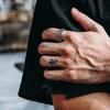 Anillo de Flor de Iris Chiba Taiyin para Hombre Anillo de Dedo Retro de Alta Gama Anillo de Viento Negro Oscuro Diseño Original Moderno
