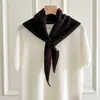Bufanda Triangular 100% Lana Australiana, Chal de Color Sólido para Mujer, Abrigo Ligero de Verano, Poncho Multifuncional Estilo Coreano, Capelina Pequeña