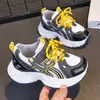 Zapatos de papá para niños, estilo nuevo 2026, malla transpirable, suela suave, antideslizantes, zapatillas deportivas, zapatos casuales versátiles y modernos para niños en primavera y otoño