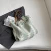 Bolsa de balde elegante com babados feminina 2023 verão nova bolsa de ombro elegante para viajantes sacola de grande capacidade