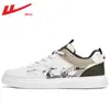 Zapatillas deportivas para hombre Warrior, nuevas zapatillas deportivas casuales de moda para estudiantes para primavera-verano 2026, zapatos de cuero para hombre