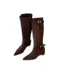 Botas Longas Aumentadoras de Altura Interna Outono/Inverno 2026 Camurça Bico Fino Fivela Cano Alto Slim Botas de Equitação