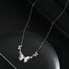Cadena Clavicular Elegante para Mujer con Baño de Oro Real y Circonita Microincrustada, Collar de Mariposa de Nácar Natural de Alta Gama, Cadena de Cuello Estilo Commuter