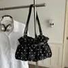 Bolsa Rosa de Bolinhas Estilo Delicado 2026 Bolsa Tote Plissada Material Macio Grande Capacidade Estudante Deslocamento Ombro Único Bolsa Feminina