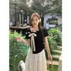 Camiseta de Verão Rayon Plus Size Doce Off-Shoulder Manga Curta para Mulheres, Top Irregular Slim Fit para Revenda