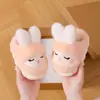 Zapatos de algodón de invierno para niños, diseño lindo de conejo, cálidos y forrados de felpa, para niñas, estilo de combinación padre-hijo, antideslizantes, de suela gruesa, pantuflas de algodón para interiores para bebés
