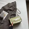 2026 Nuevo Bolso de Mano Tofu de Alta Apariencia Simple de Moda Bolso Cruzado Versátil con Cadena Elegante Casual para el Trabajo