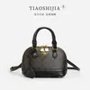 Bolsa Feminina 2026 Novo Modelo Luxo Leve Nicho Exquisita Bolsa Concha Bolsa de Mão Pequena de Alto Padrão Versátil de Ombro Transversal