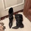 Botas longas de couro plissadas com fivela, botas de cano alto com bico fino, botas estilosas, estilo europeu e americano, novas botas de couro de montaria, botas femininas